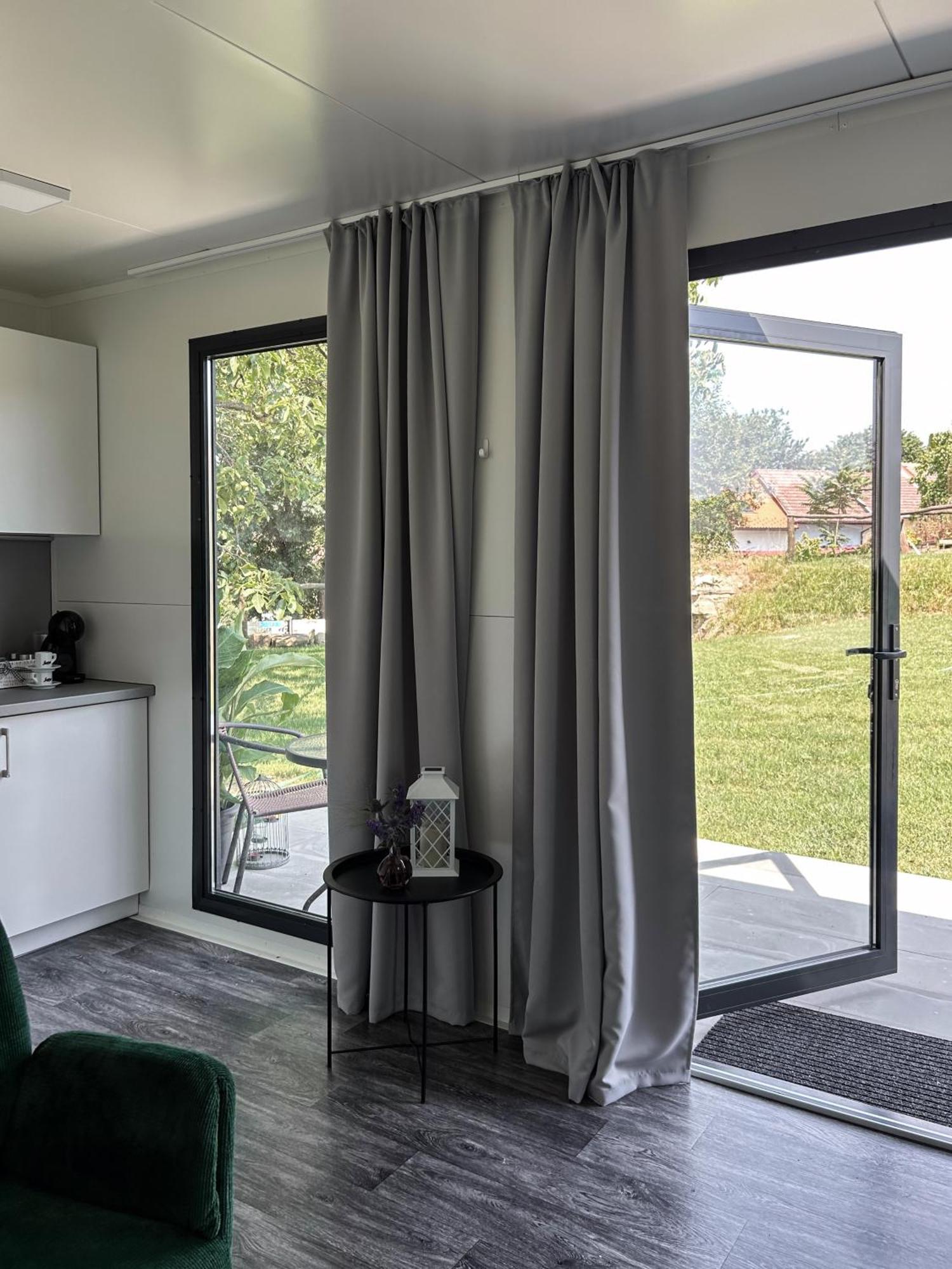 Tiny House Mezi Sklepy Apartman Kobylí Kültér fotó